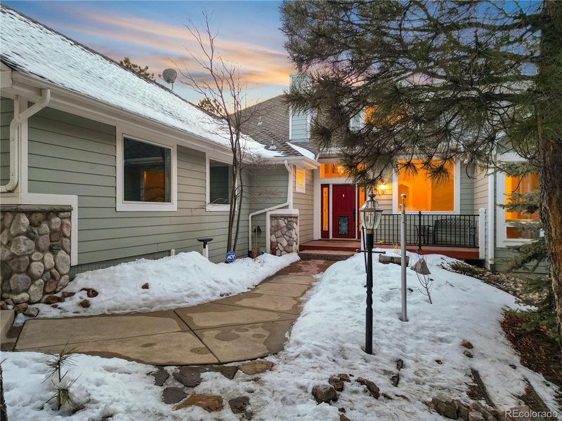 2 Grass Song Pl, Monument, CO 80132