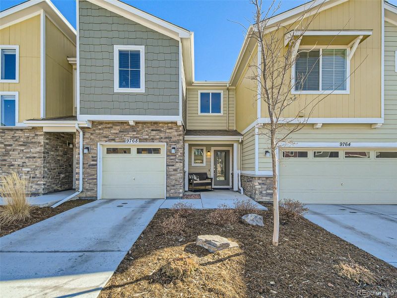 9768 Albion Ln, Thornton, CO 80229