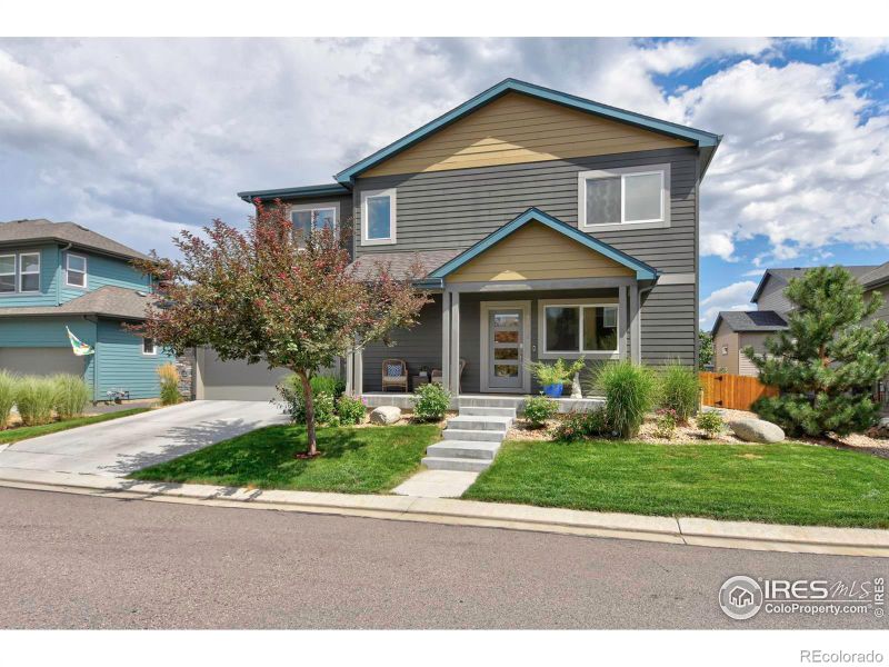 1312 Country Ct, Longmont, CO 80501