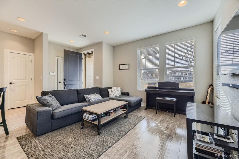 2798 Macon Way, Denver, CO 80238