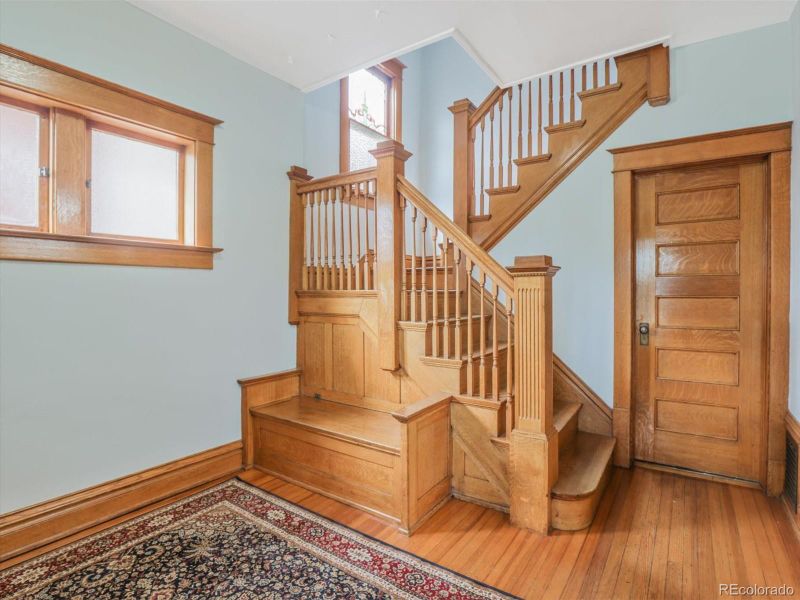 571 N Emerson St, Denver, CO 80218