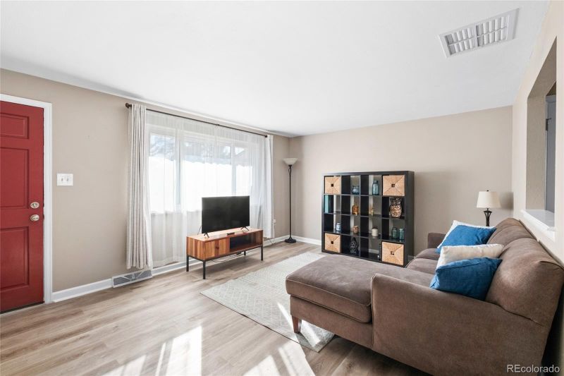 8645 W Utah Ave, Lakewood, CO 80232