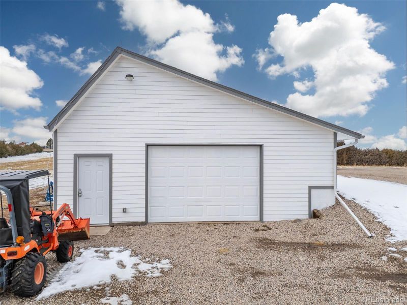1226 S Musk Ox Dr, Bennett, CO 80102