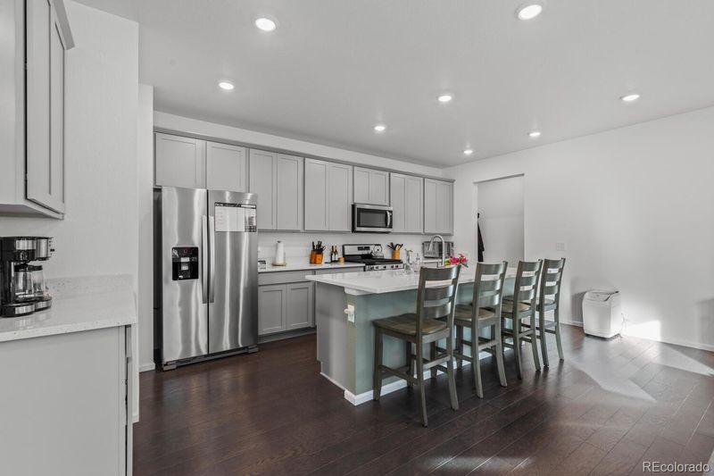 428 S Ouray St, Aurora, CO 80017