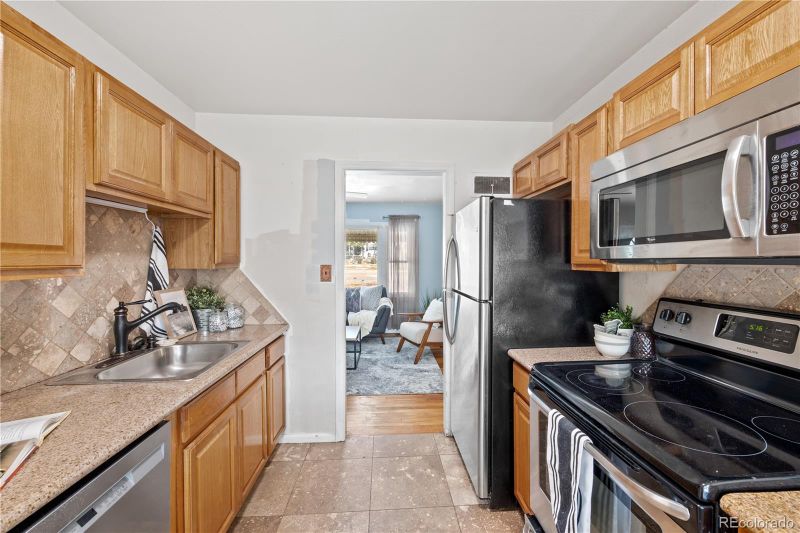 1229 E La Salle St, Colorado Springs, CO 80907