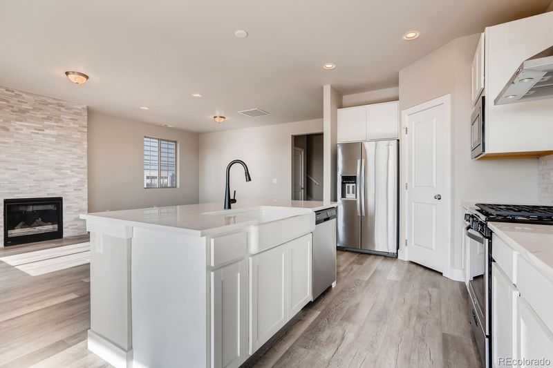 858 Sawdust Dr, Brighton, CO 80601