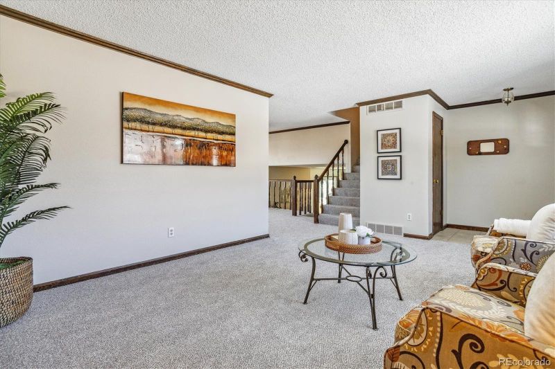 218 Hill Ct, Castle Rock, CO 80104