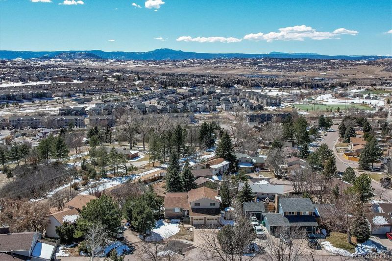 218 Hill Ct, Castle Rock, CO 80104