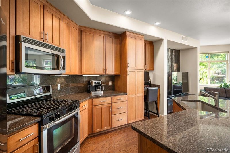 1100 N Grant St #108, Denver, CO 80203