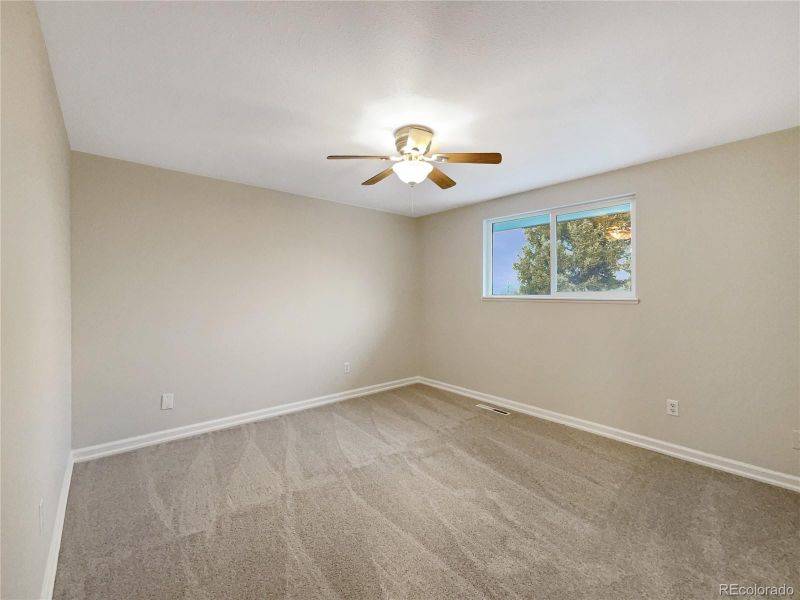 939 Nyssa Dr, Loveland, CO 80538