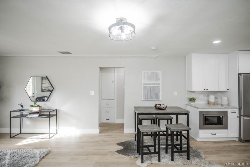 4449 S Pearl St, Englewood, CO 80113