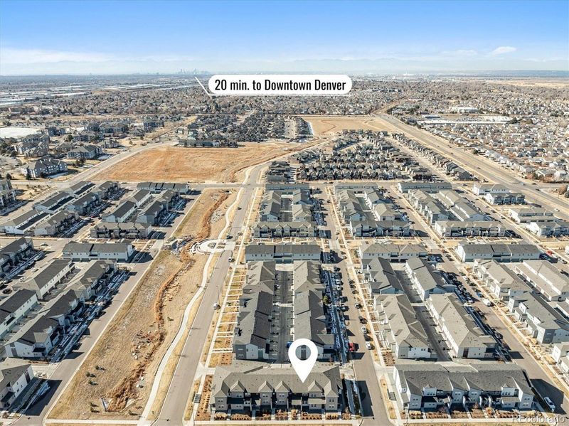 4755 Memphis St #6, Denver, CO 80239