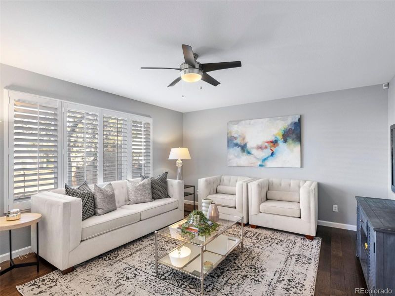 817 Riddlewood Ln, Highlands Ranch, CO 80129