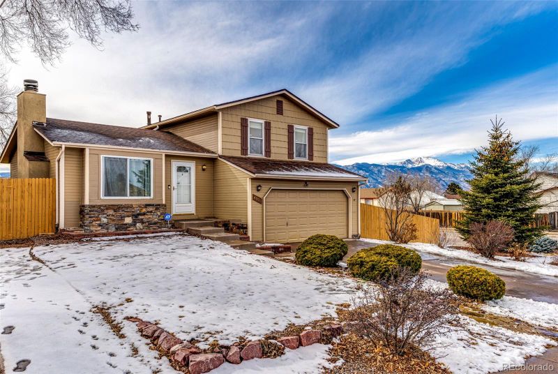 4501 Harwood Rd, Colorado Springs, CO 80916