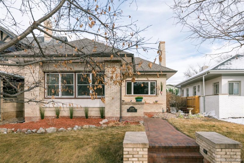 2208 Grape St, Denver, CO 80207