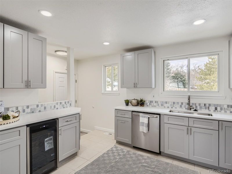 11483 W Hawaii Ave, Lakewood, CO 80232