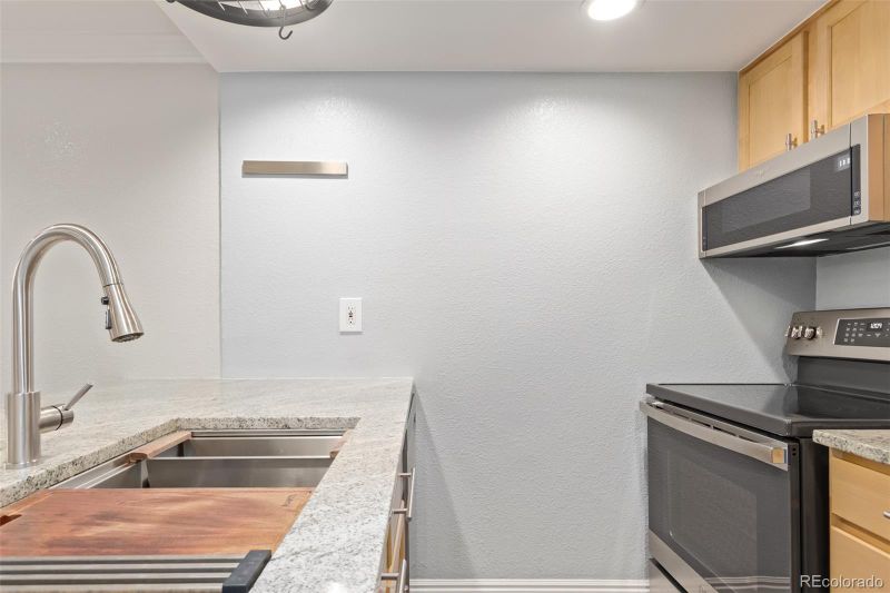 1125 Washington St #102, Denver, CO 80203