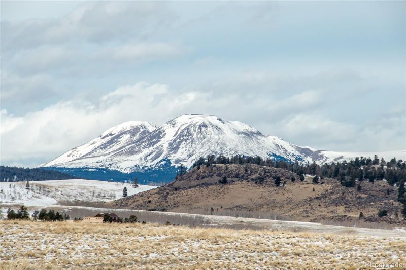 8 Stampede Way, Hartsel, CO 80449
