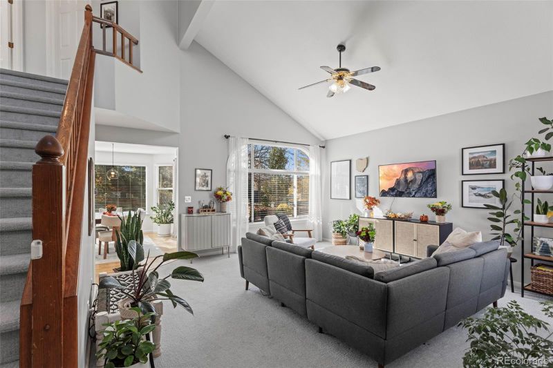 7156 Newhall Dr, Highlands Ranch, CO 80130