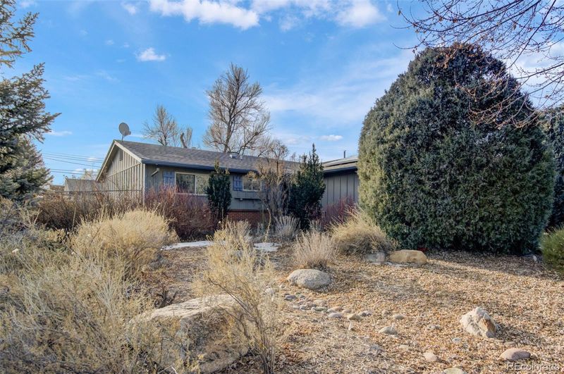 1403 Yosemite Dr, Colorado Springs, CO 80910