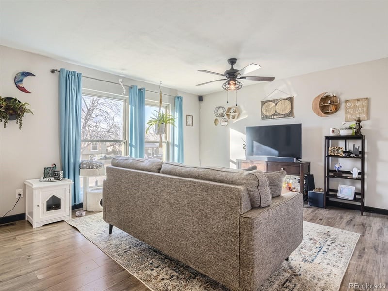 3742 S Lee Ct, Lakewood, CO 80235