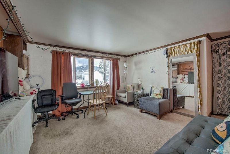 489 W 4th St #A, Silverthorne, CO 80498