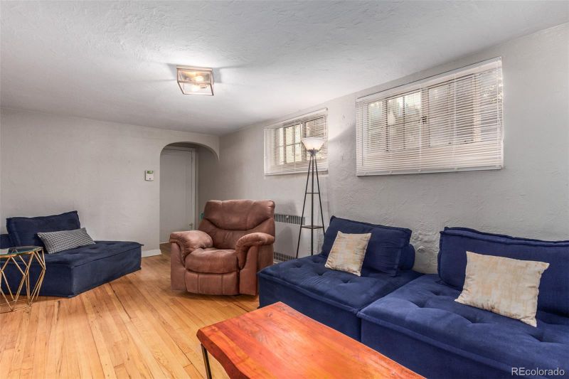 485 S Logan St #15, Denver, CO 80209