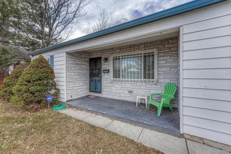 1309 Kingston St, Aurora, CO 80010