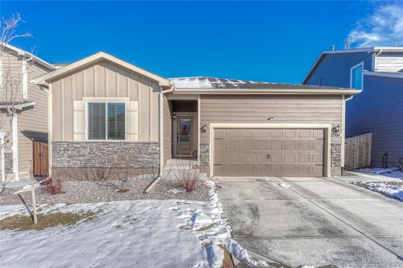 8904 Ventura Ct, Commerce City, CO 80022