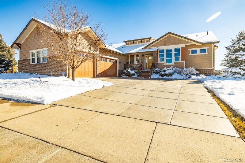 24906 E Dry Creek Dr, Aurora, CO 80016