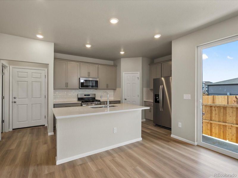 750 North Shawnee St, Aurora, CO 80018