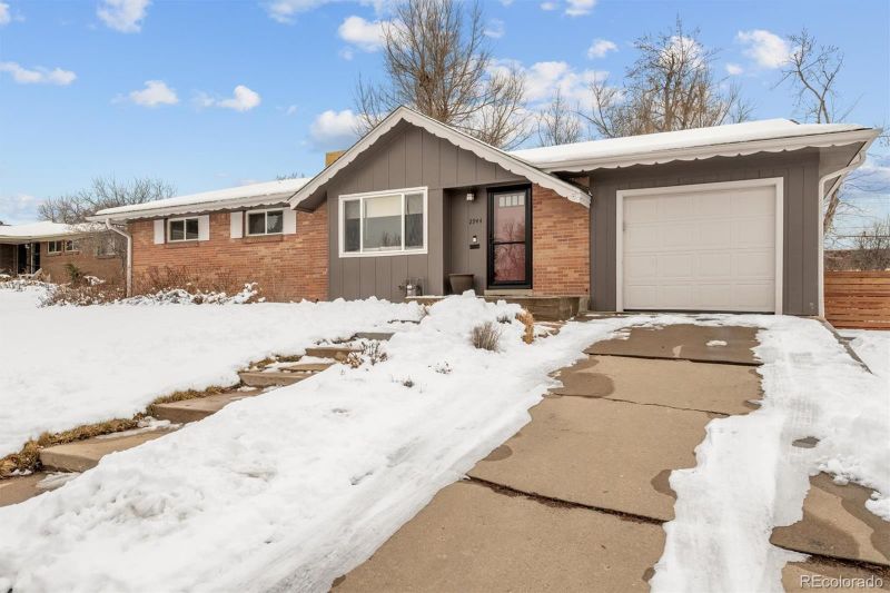 2944 E Maplewood Ave, Centennial, CO 80121