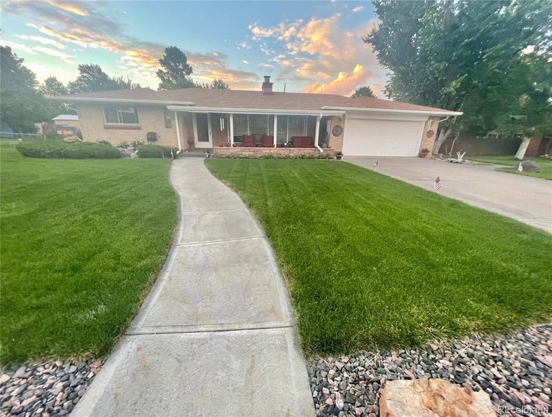8635 Grandview Ave, Arvada, CO 80002