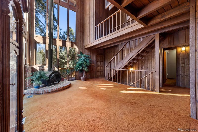 4924 W Chippewa Dr, Larkspur, CO 80118