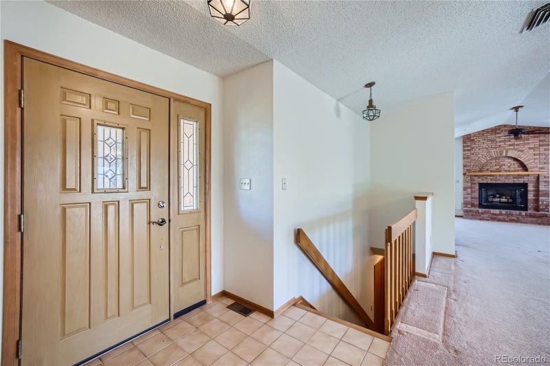253 S Golfview Dr, Pueblo West, CO 81007