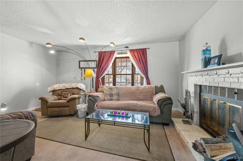2165 Bainbridge Dr, Colorado Springs, CO 80916
