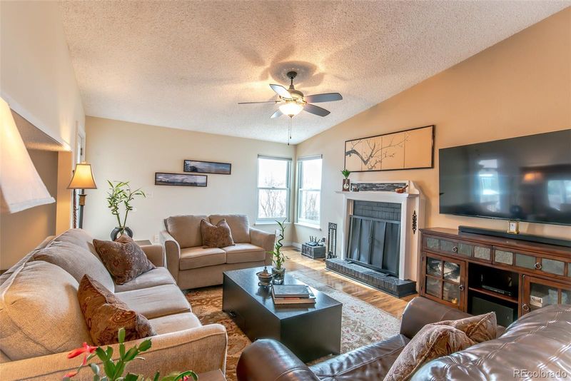 1501 18th Ave, Longmont, CO 80501