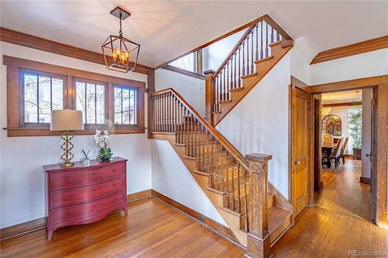 1802 Cherry St, Denver, CO 80220
