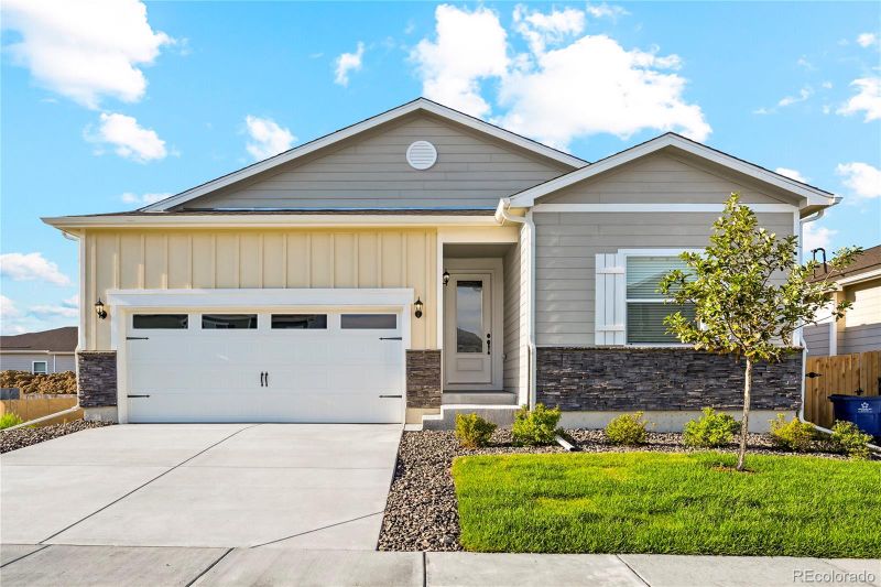 9472 Yampa Ct, Commerce City, CO 80022