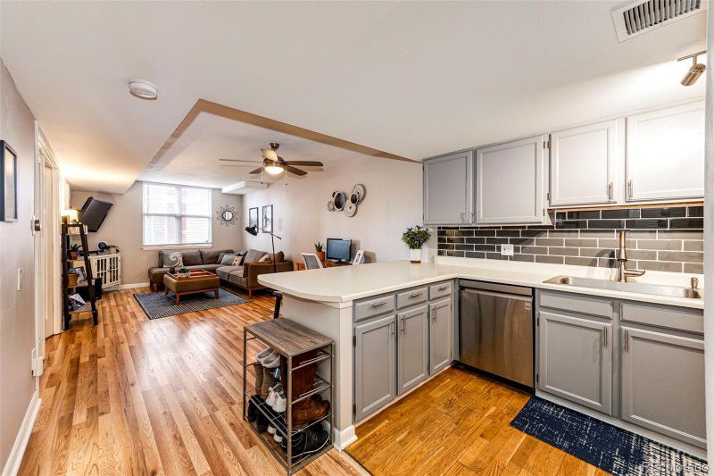 5955 E 10th Ave #210, Denver, CO 80220