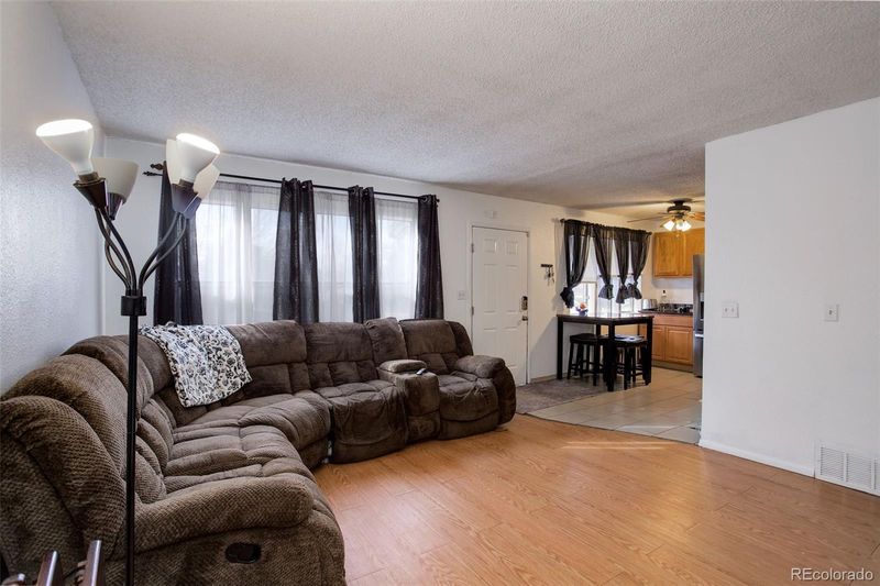 6220 Olive St, Commerce City, CO 80022