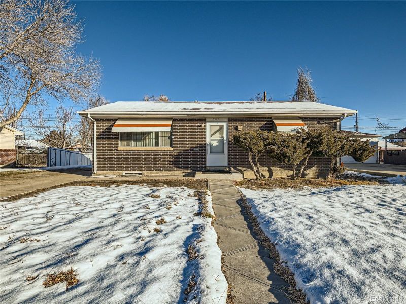 6571 Gifford Dr, Commerce City, CO 80022