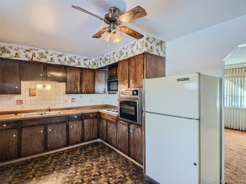 6571 Gifford Dr, Commerce City, CO 80022