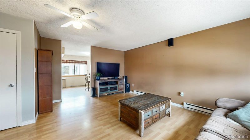 986 Kalispell St, Aurora, CO 80011