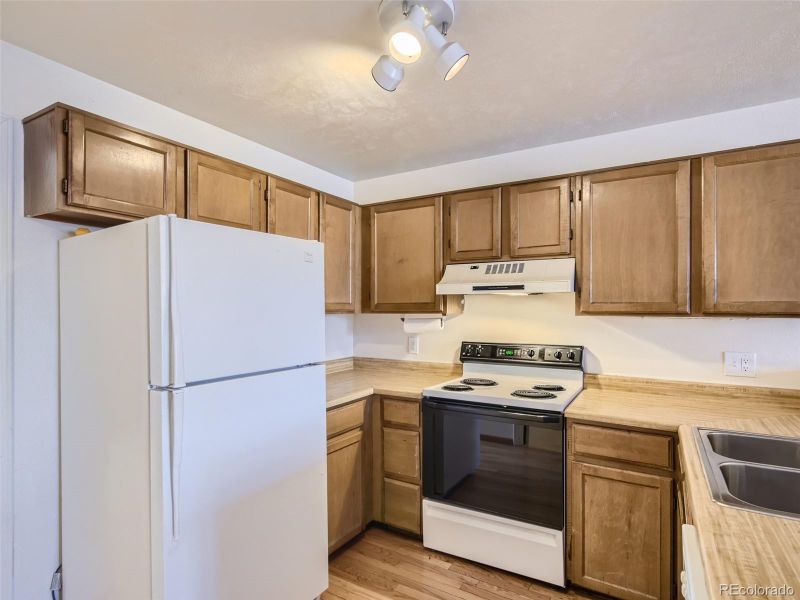 9705 W Chatfield Ave #D, Littleton, CO 80128