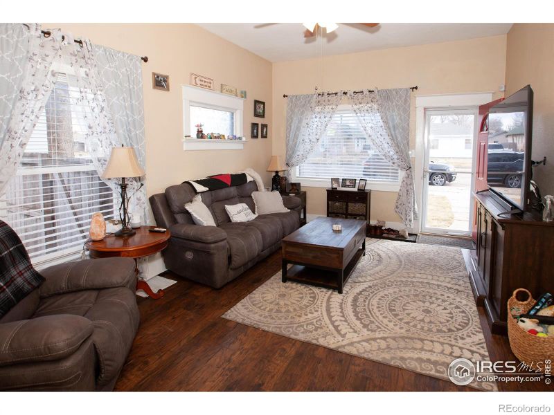 410 Mckinley St, Sterling, CO 80751