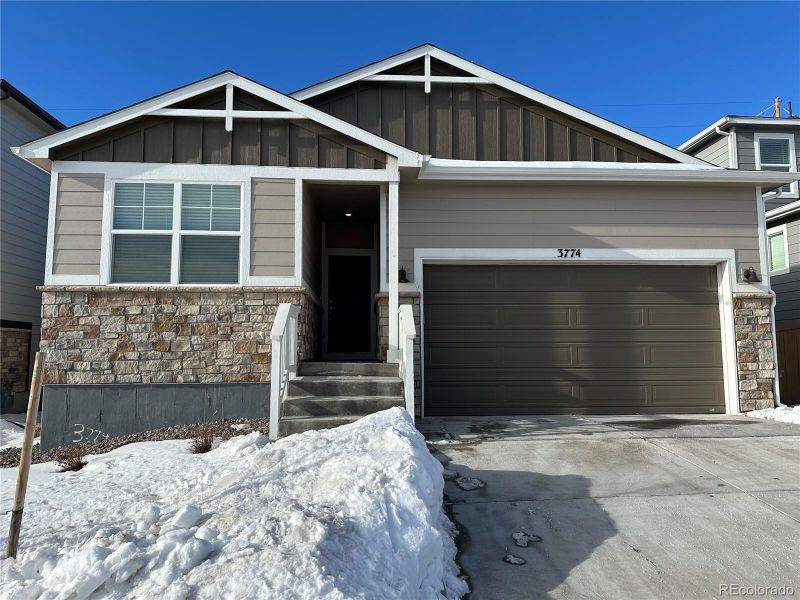 3774 Red Valley Cir, Castle Rock, CO 80104