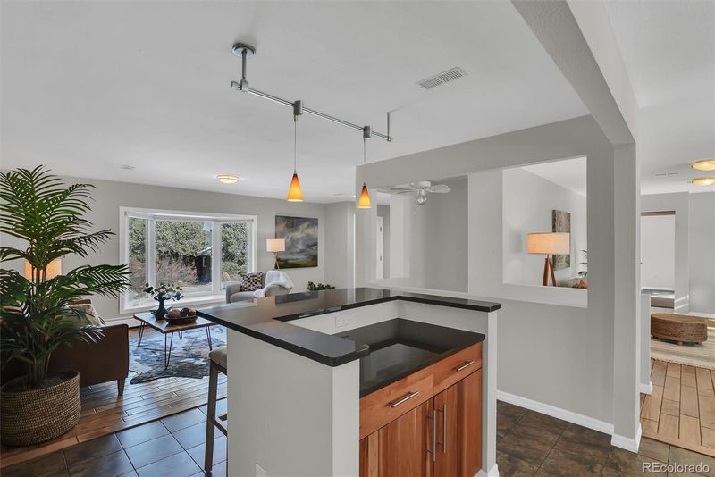 2051 Crestvue Cir, Golden, CO 80401