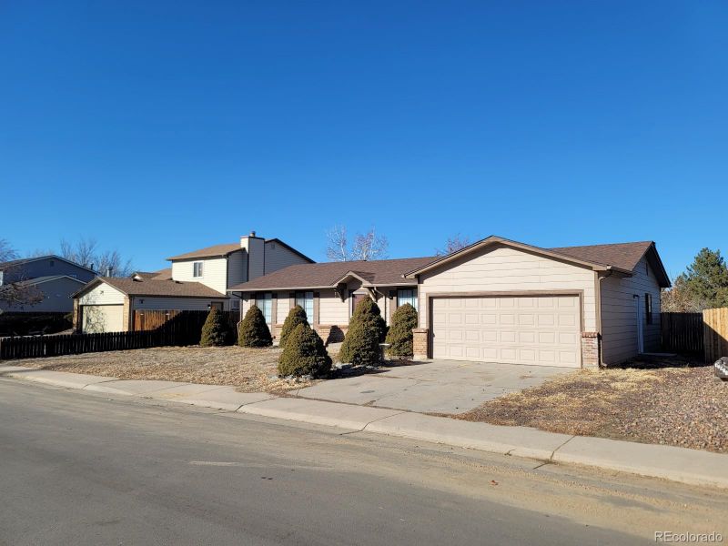 17035 E Ithaca Cir, Aurora, CO 80013