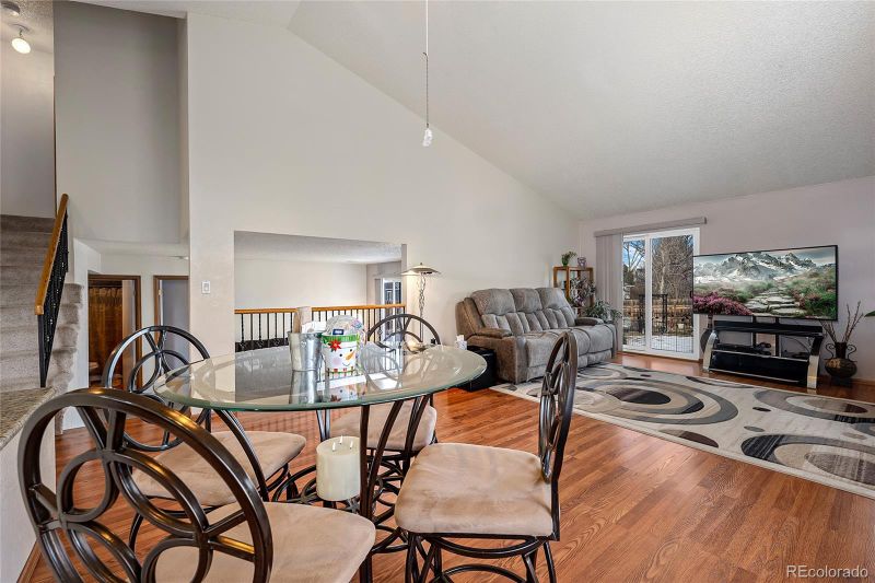 18121 E Crestridge Dr, Centennial, CO 80015